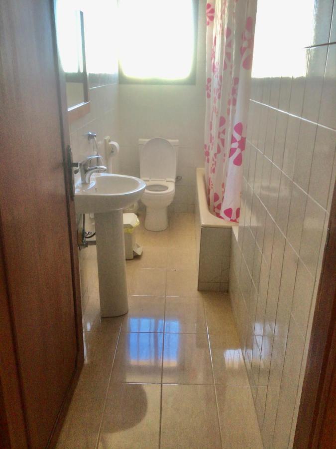 King Philips Apartment Paphos ภายนอก รูปภาพ