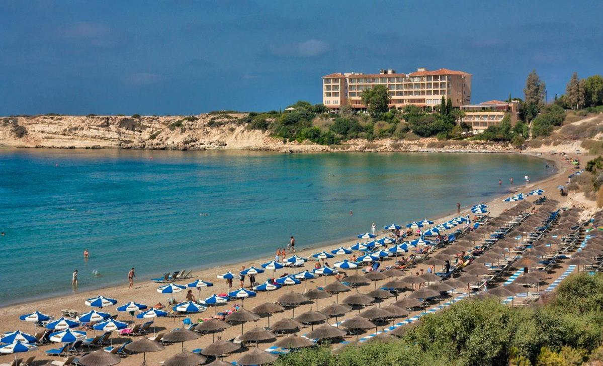 King Philips Apartment Paphos ภายนอก รูปภาพ