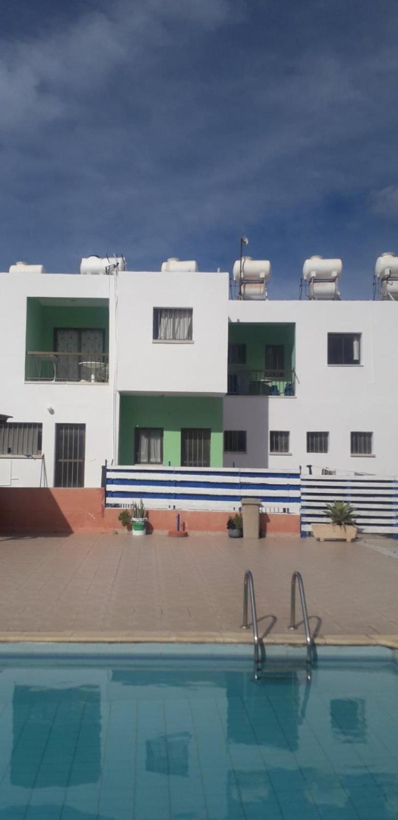 King Philips Apartment Paphos ภายนอก รูปภาพ